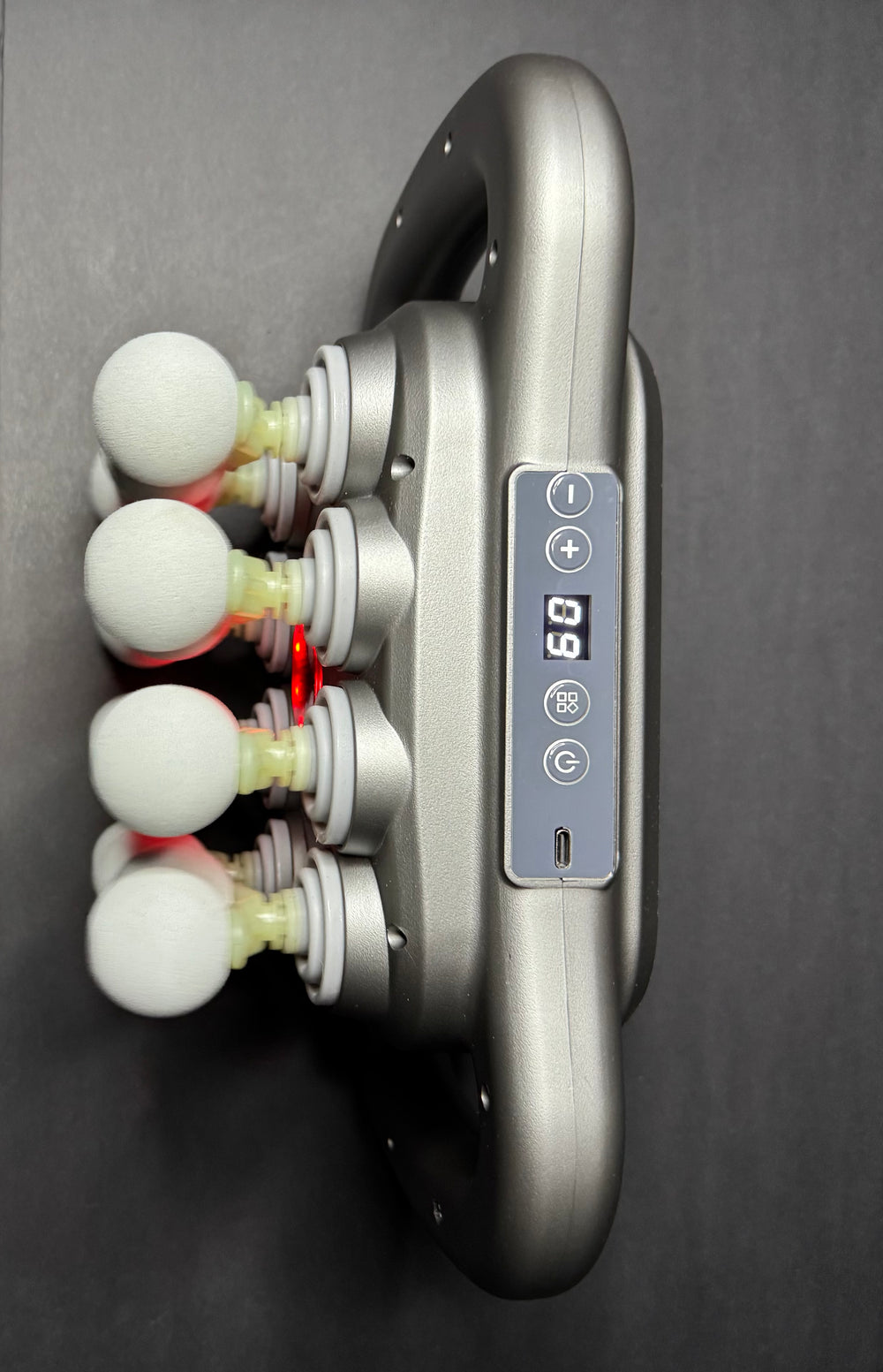 Kinetix™ – Massage Gun Professionnel 16 Têtes | Récupération Sportive, Bien-être & Relaxation Premium